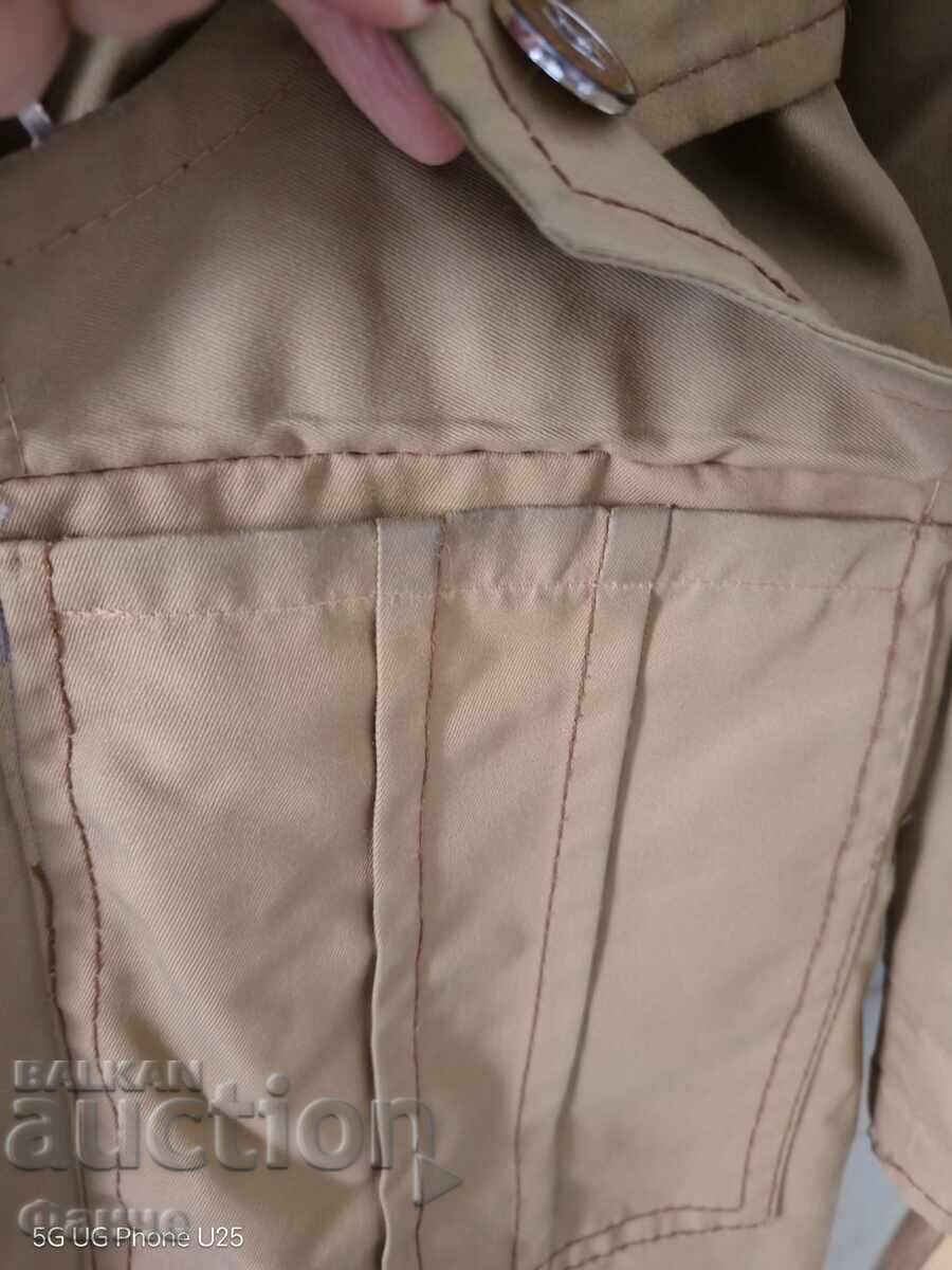 Articol vestimentar retro, trenci de damă, modă RILA din anii '70 - 6