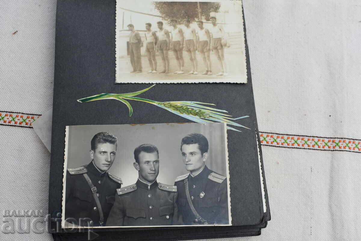 Албум стари военни снимки с цена € 60.00 | 117.35 лв.