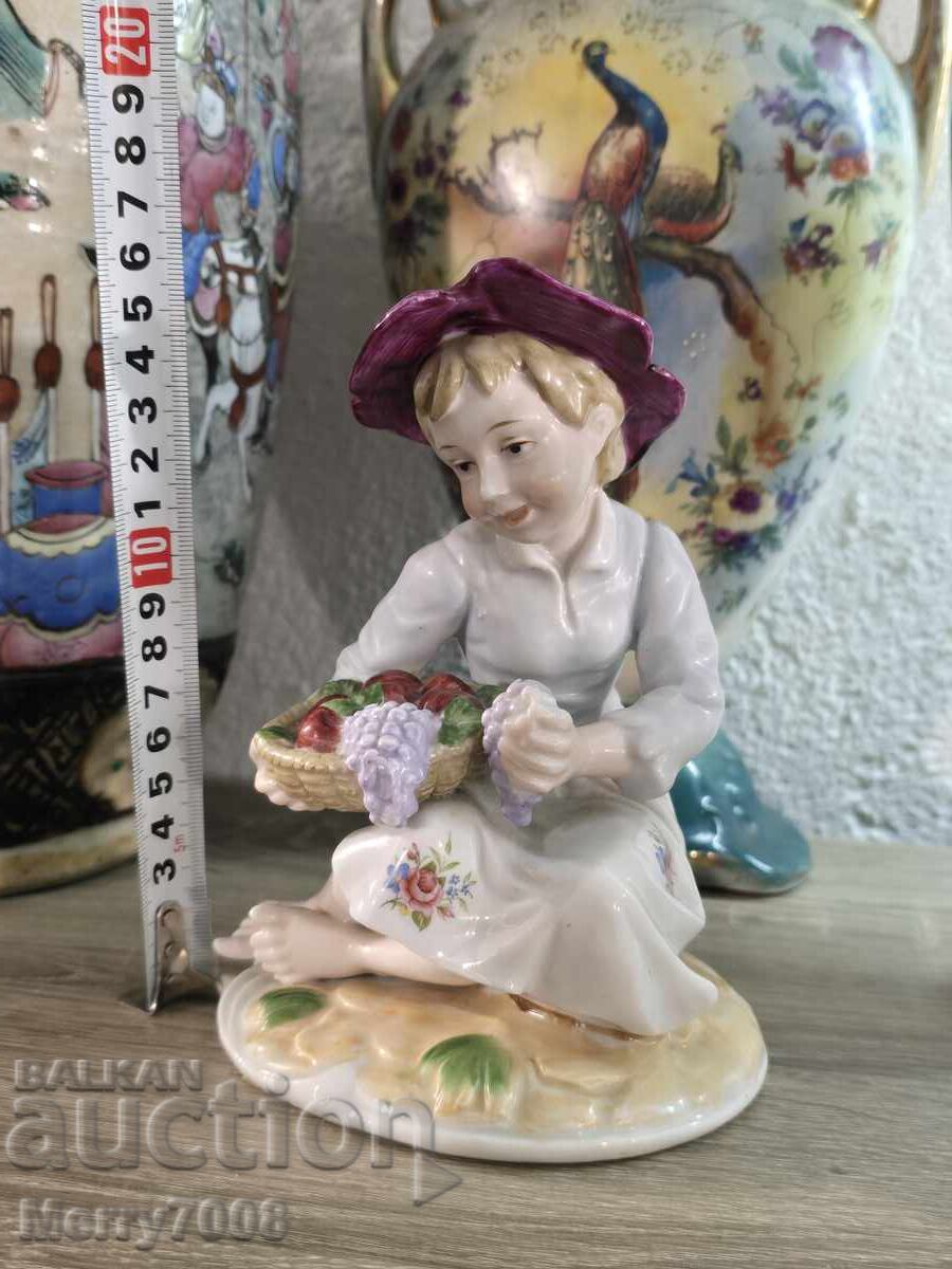Figurină din porțelan Royal Doulton !!! - 7