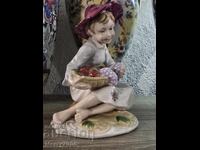 Πορσελάνινη φιγούρα Royal Doulton !!!