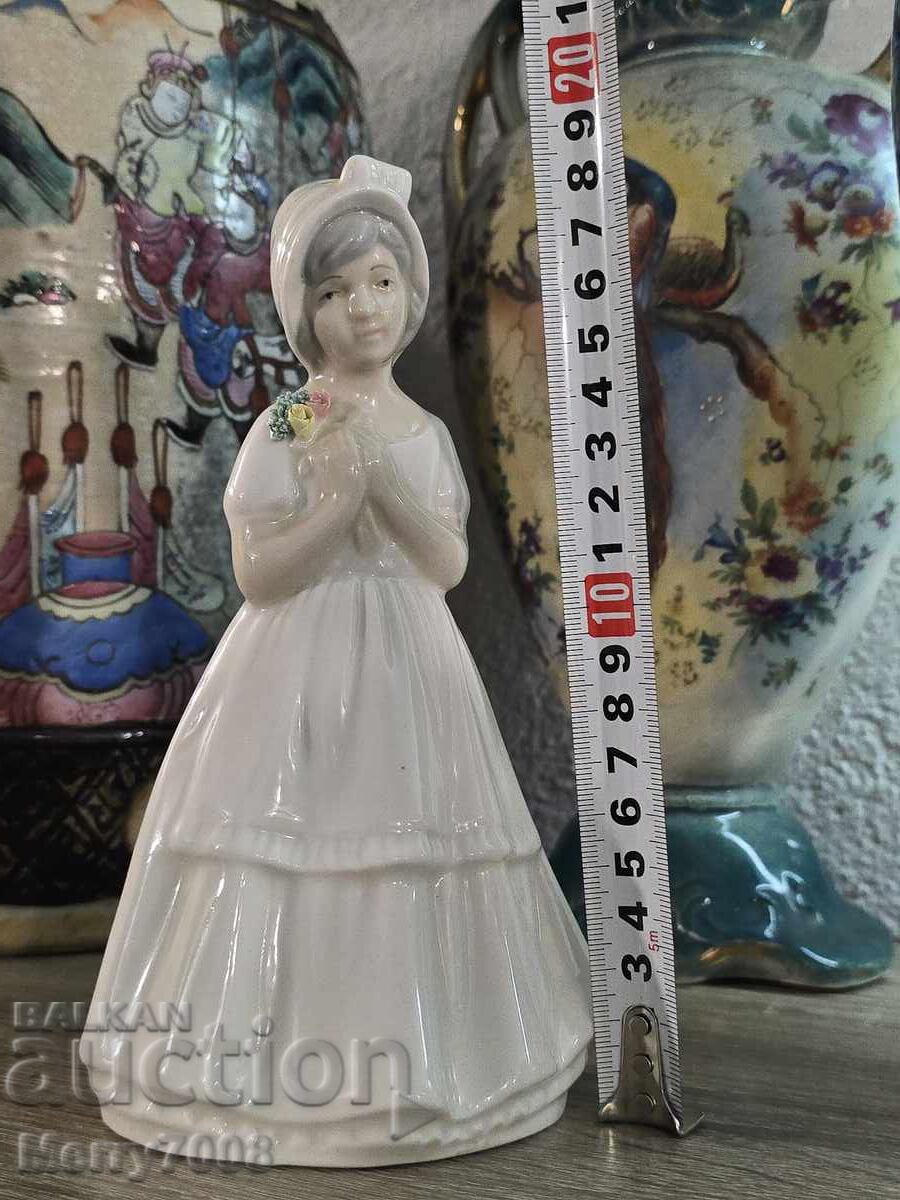 Collectible porcelain figurine by Porceval – Valencia! - 5