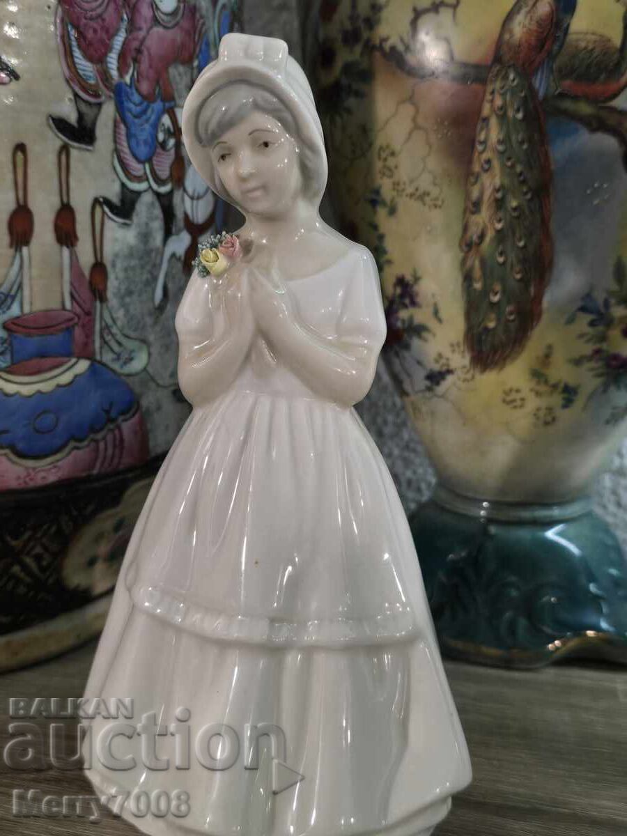 Collectible porcelain figurine by Porceval – Valencia! - 6