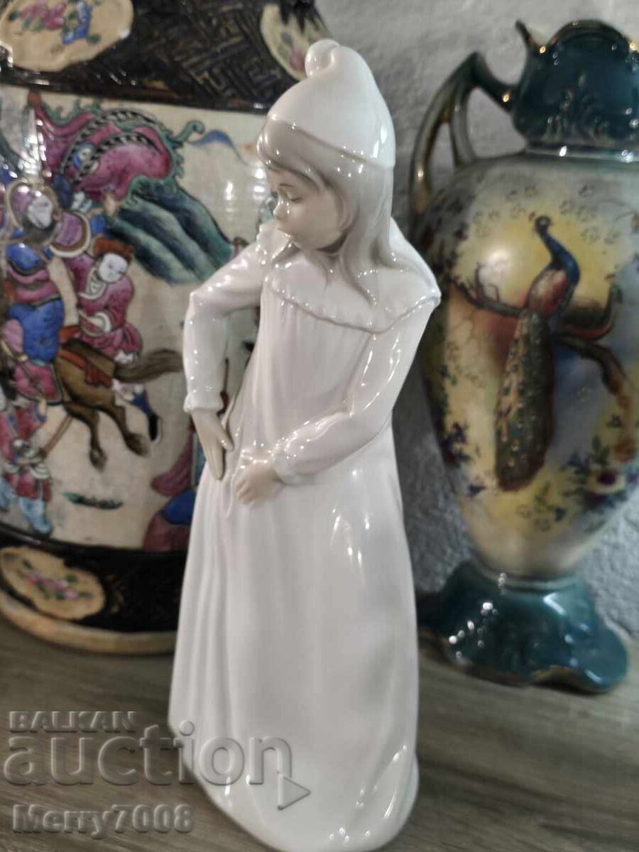 Δημοπρασία Πορσελάνινη φιγούρα, μέρος της συλλογής NAO by Lladro!