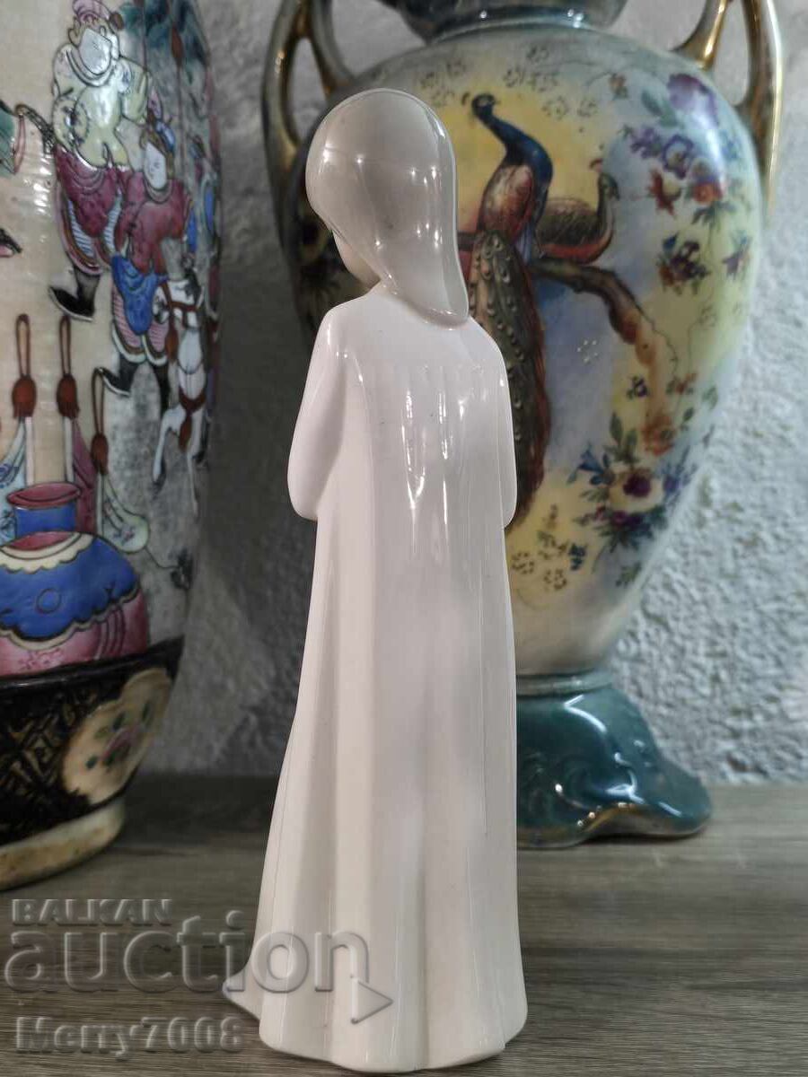Licitație Figurină de colecție din porțelan de la NAO by Lladro!