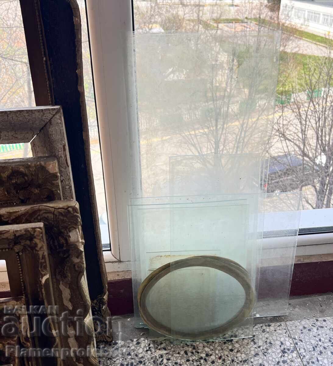 Livrarea 12 BUCĂȚI RAMĂ VECHE ȘI 11 BUCĂȚI STICLĂ