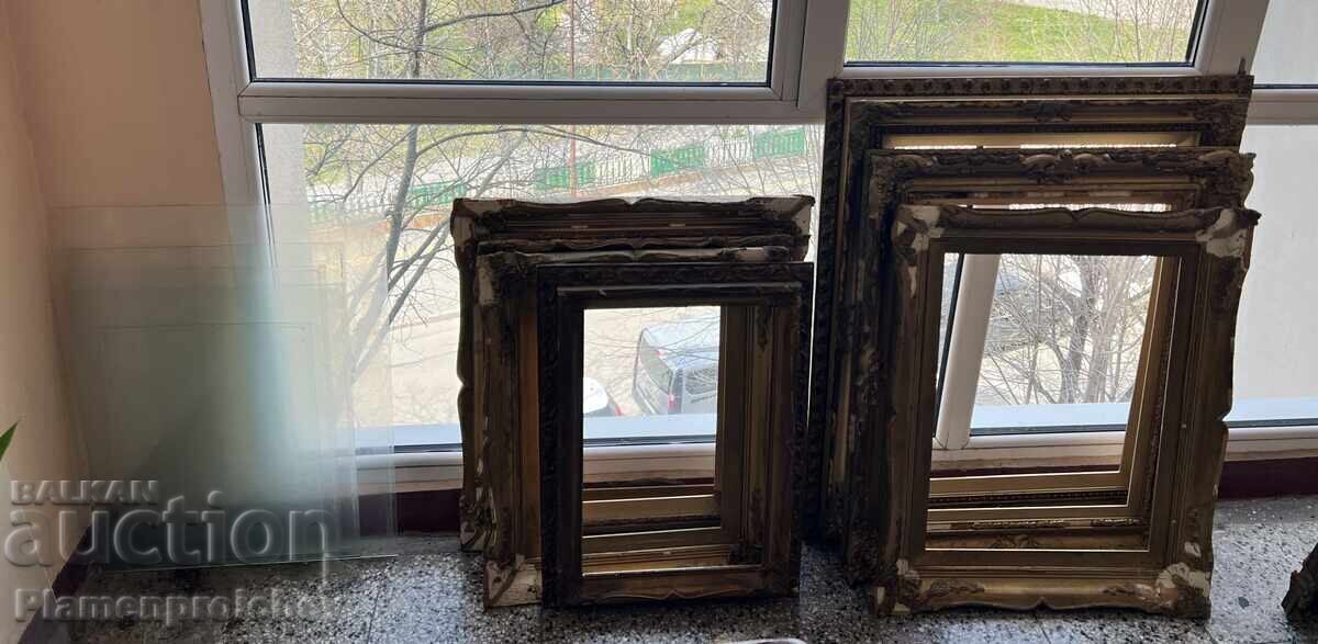 7 BUCĂȚI RAMĂ VECHE MARE ȘI 5 BUCĂȚI STICLĂ cu preț € 0.01 | 0.02 BGN