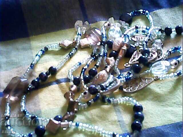 Coliere vechi din mărgele de cuarț ametist cu preț € 8.00 | 15.65 BGN