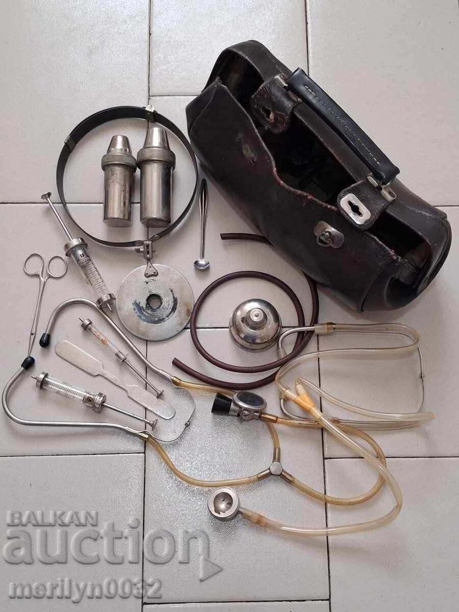 Geantă de doctor din piele cu instrumente medicale și stetoscop în interior - 6