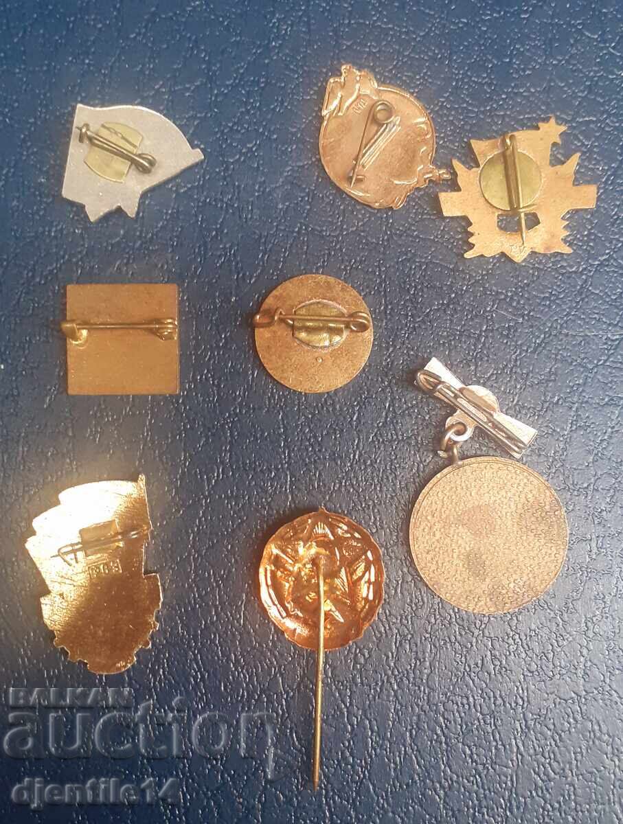 Insigne cu preț € 10.00 | 19.56 BGN