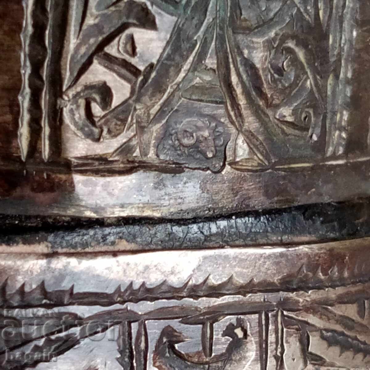 Δημοπρασία Ασημένια κάμα, κουμάγια, χαντζάρι
