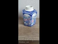Vază chinezească veche din porțelan