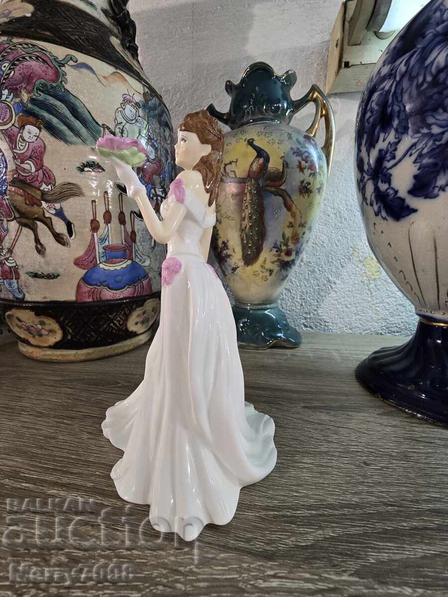 ROYAL WORCESTER “The Bride” – Les Petites, Αγγλία με τιμή € 45.00 | 88.01 BGN ROYAL WORCESTER “The Bride” – Les Petites, Αγγλία με τιμή € 45.00 | 88.01 BGN