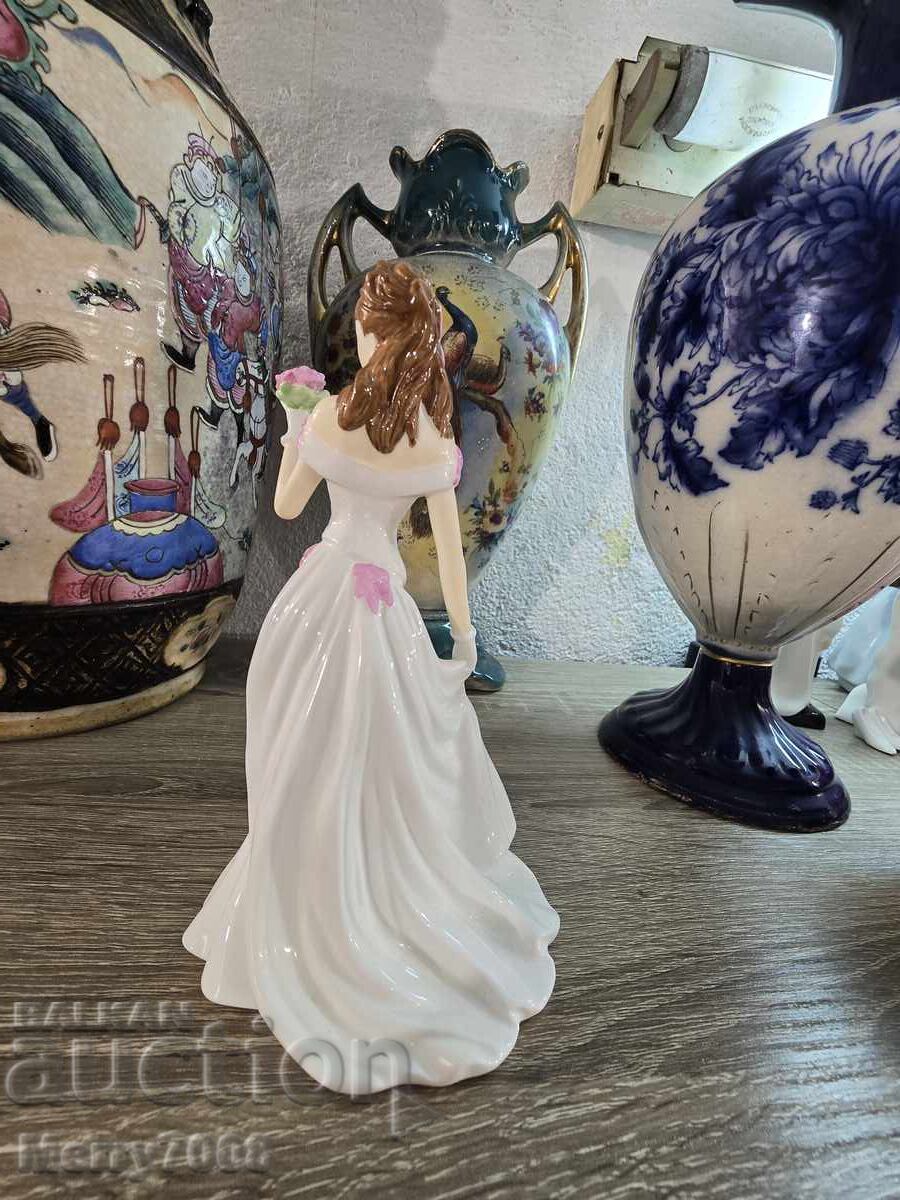 Δημοπρασία ROYAL WORCESTER “The Bride” – Les Petites, Αγγλία Δημοπρασία ROYAL WORCESTER “The Bride” – Les Petites, Αγγλία