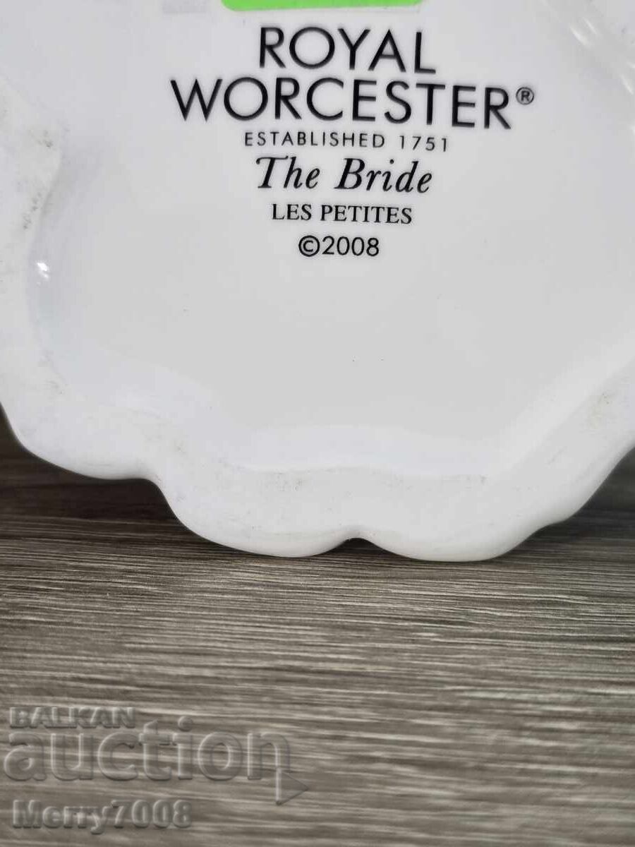 ROYAL WORCESTER “The Bride” – Les Petites, Αγγλία - 5 ROYAL WORCESTER “The Bride” – Les Petites, Αγγλία - 5