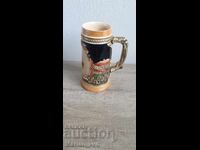 Стара порцеланова халба