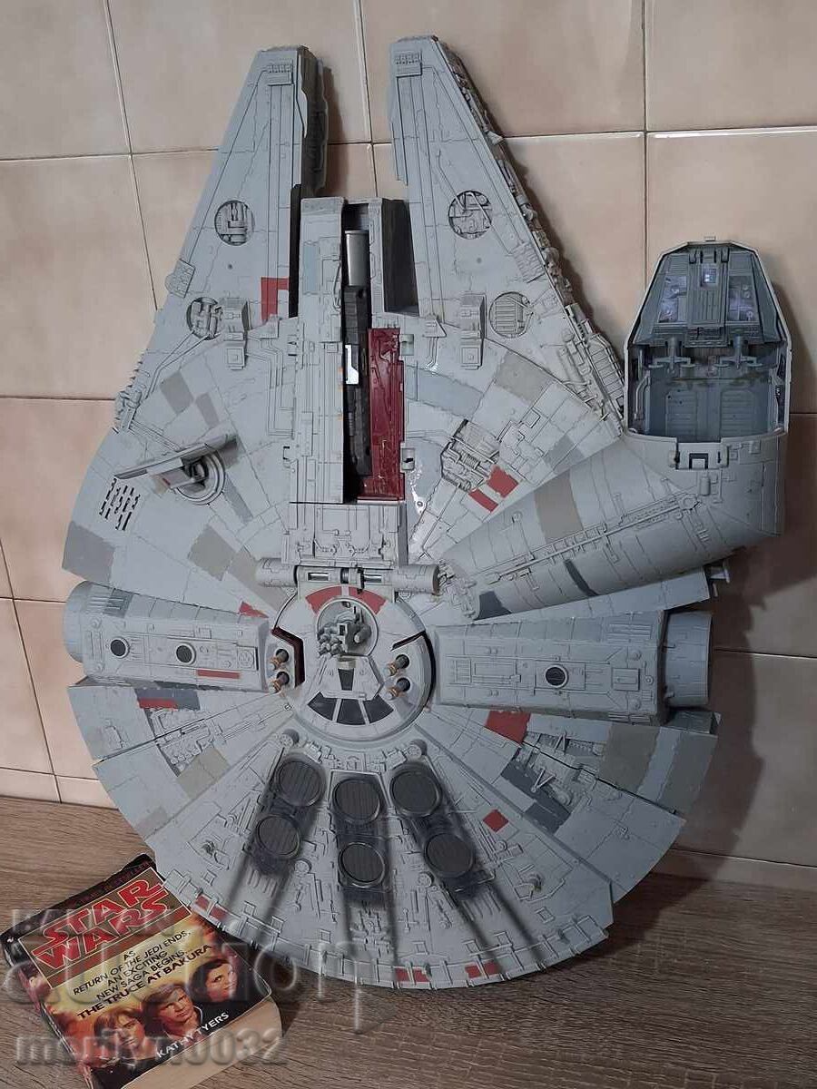 Δημοπρασία Παιδικό παιχνίδι Διαστημόπλοιο STAR WARS Μοντέλο 2002 βιβλίο