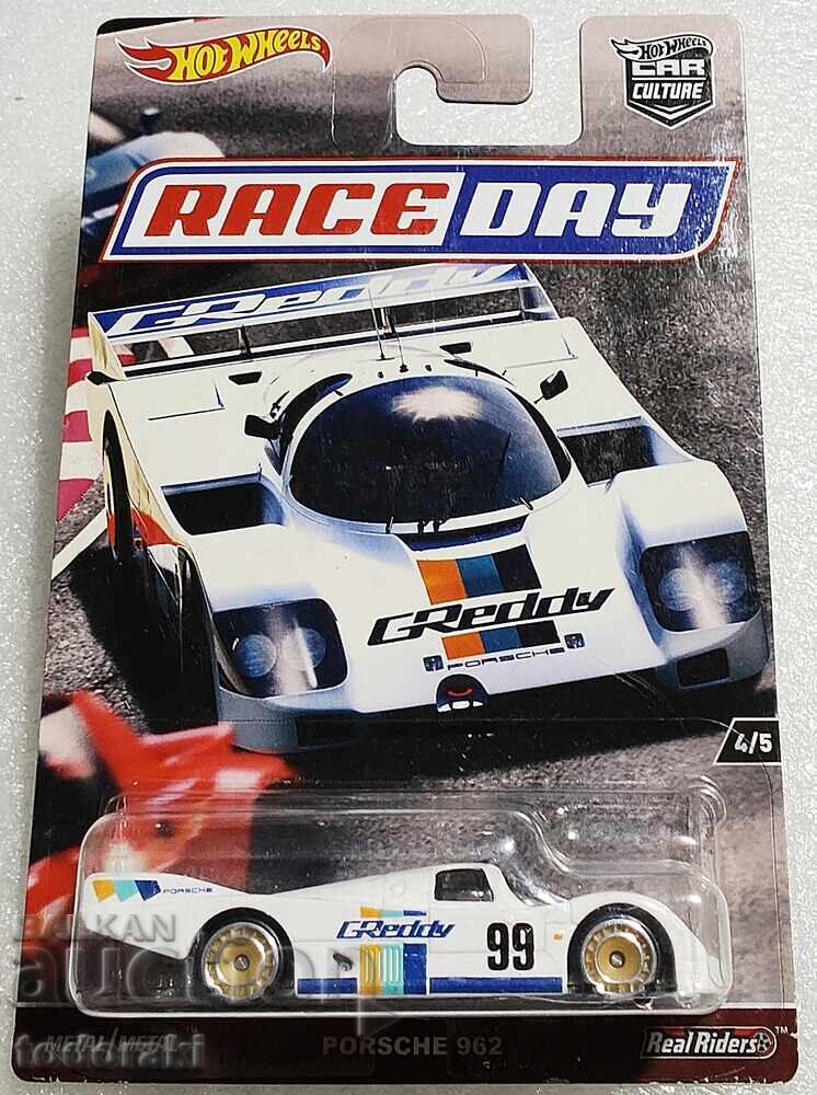 Hot Wheels Porsche 962 Race Day 1:64 Hot Wheels Porsche 962 Race Day 1:64