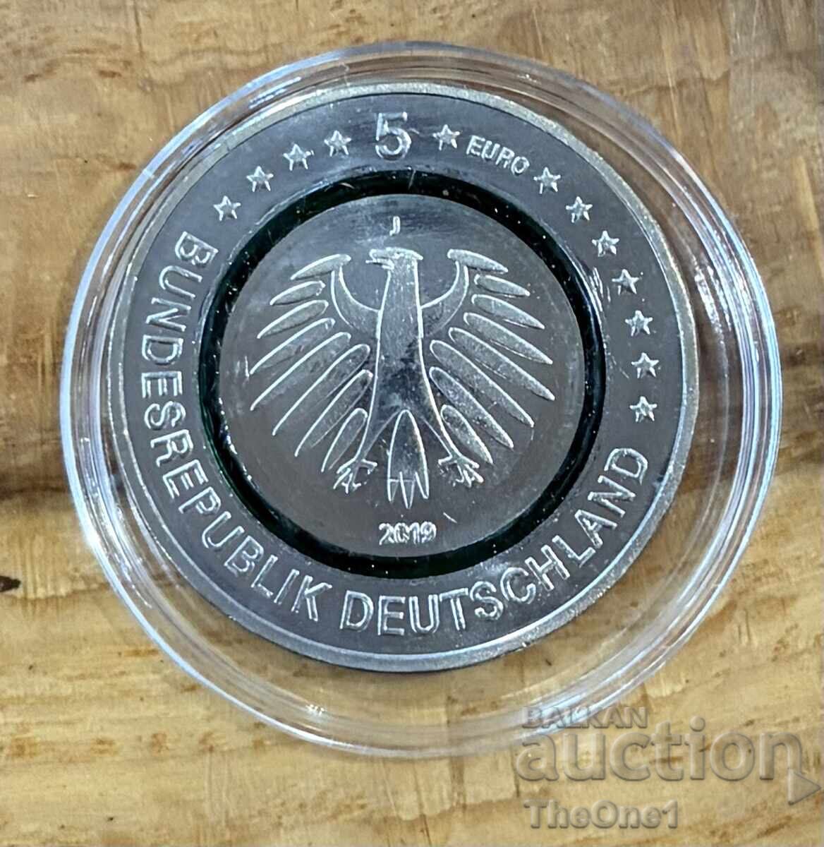 5 euro 2019 Zonă temperată cu preț € 9.00 | 17.60 BGN