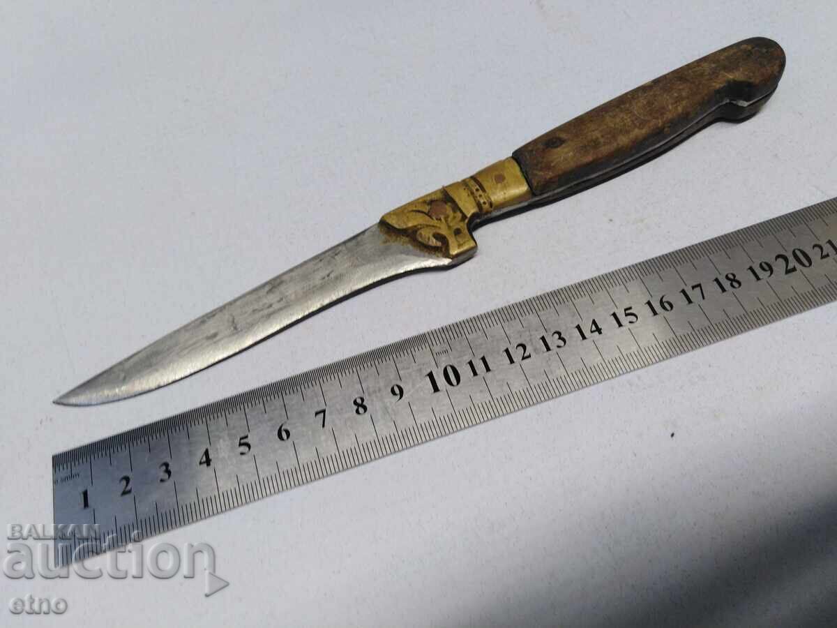 ΠΑΛΙΟ ΜΑΧΑΙΡΙ με τιμή € 1.50 | 2.93 BGN