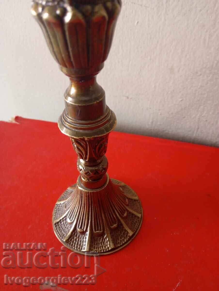 Κηροπήγιο σε στυλ Ναπολέοντα με τιμή € 22.00 | 43.03 BGN