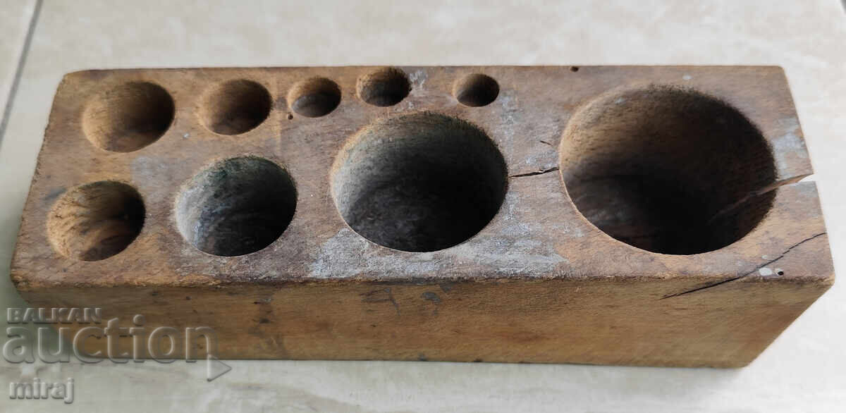 Weight box with price € 3.00 | 5.87 BGN