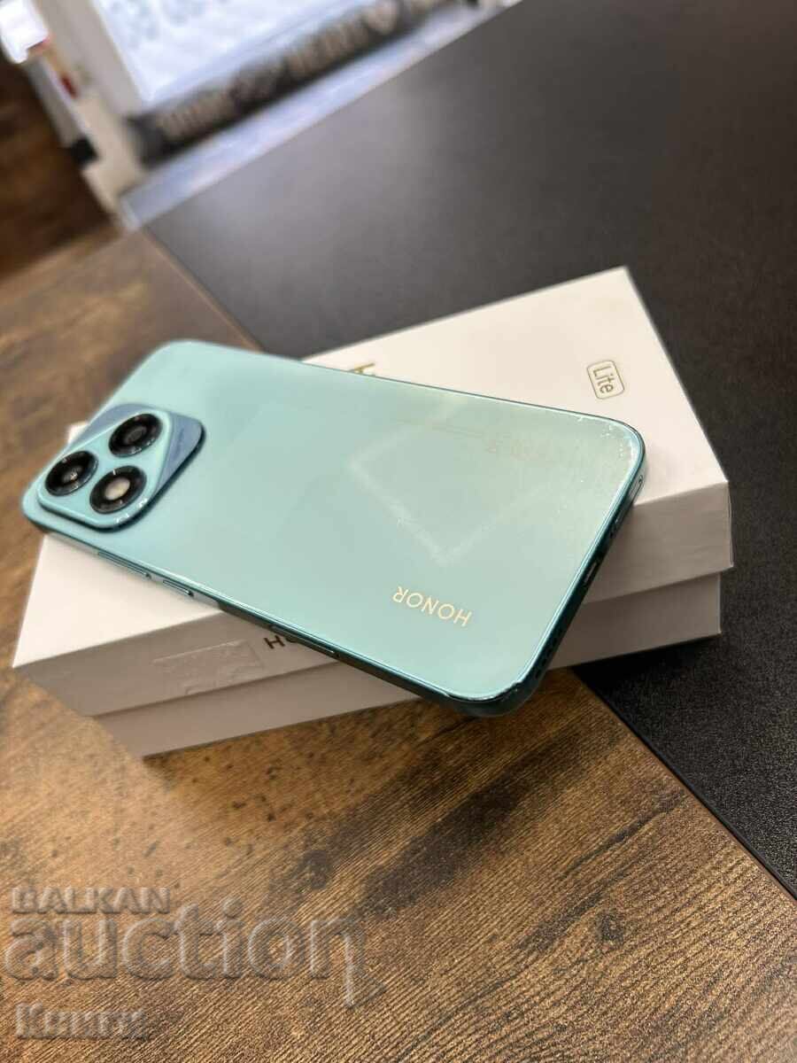 Телефон Honor 400 Lite 256 GB с цена € 100.00 | 195.58 лв. Телефон Honor 400 Lite 256 GB с цена € 100.00 | 195.58 лв.