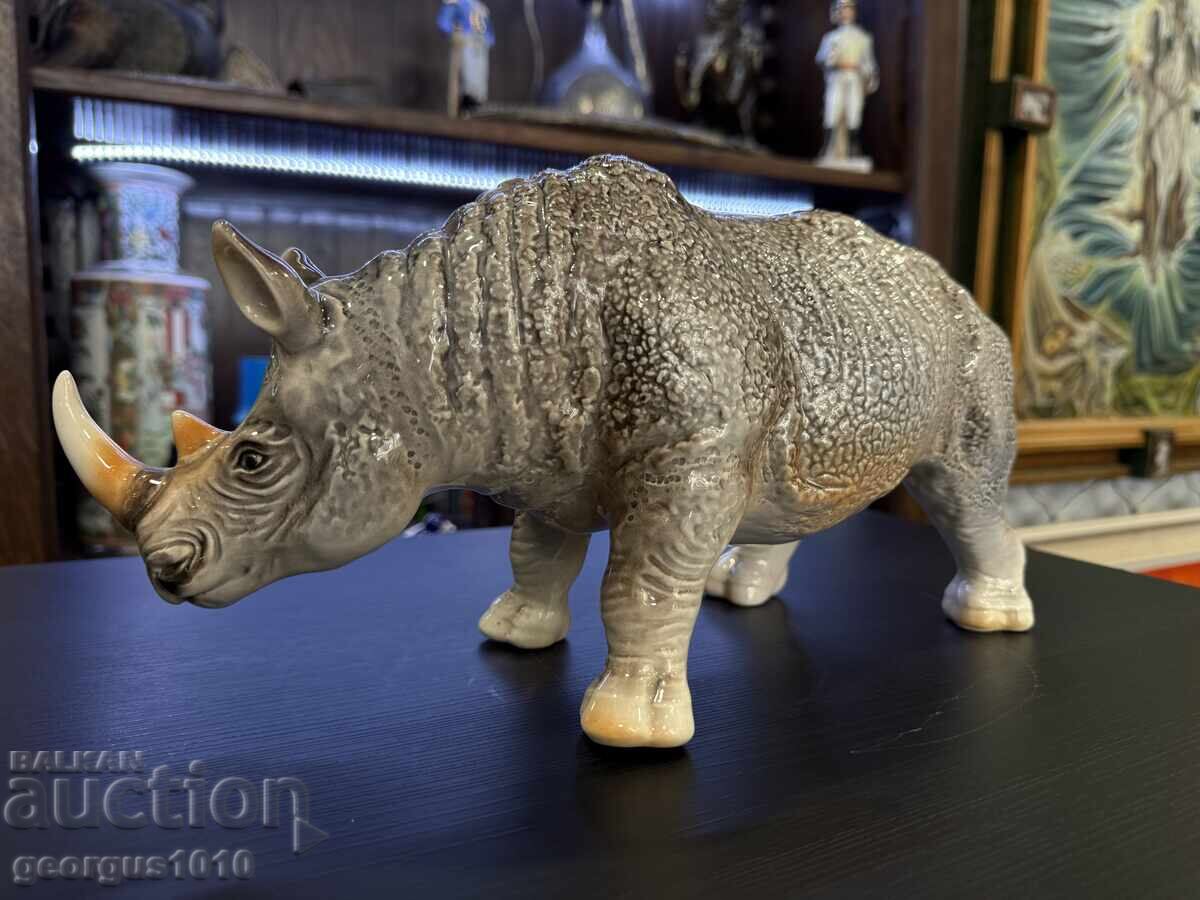 Licitație Figurină rară din porțelan reprezentând un rinocer №8098