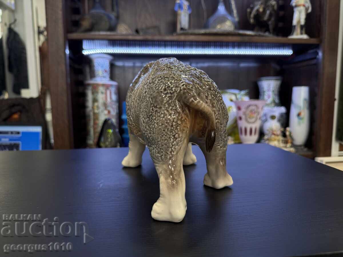 Livrarea Figurină rară din porțelan reprezentând un rinocer №8098