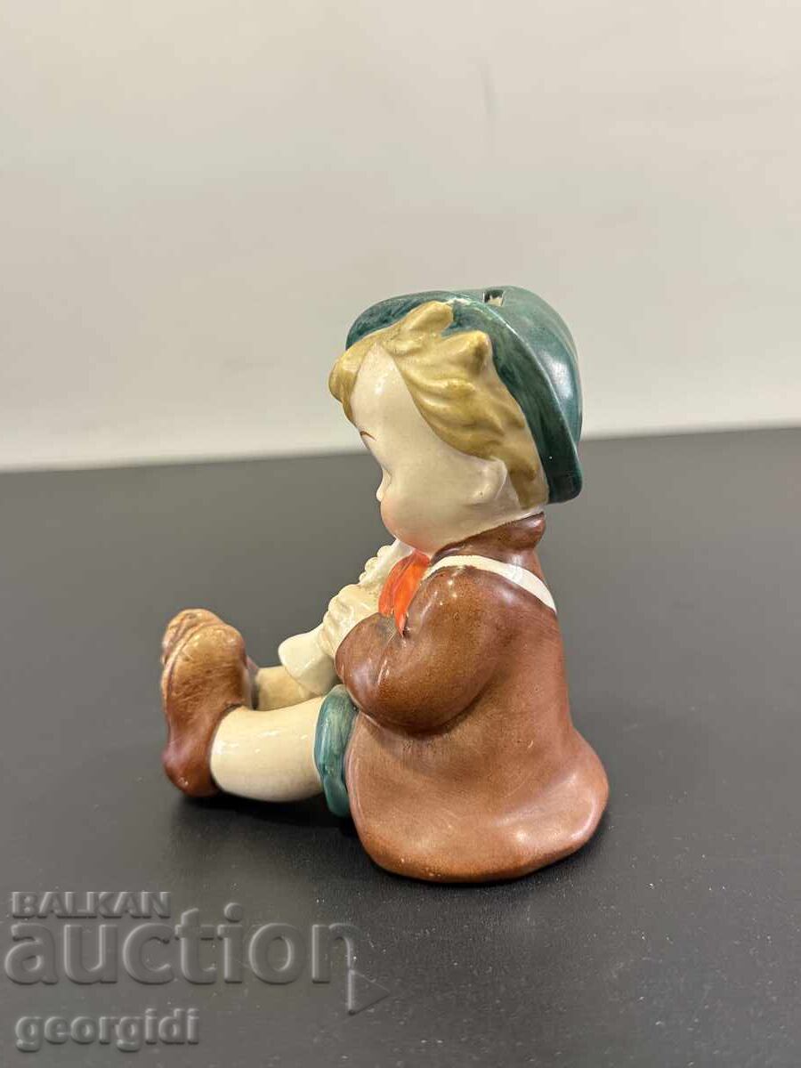 Порцеланова фигура касичка Goebel Hummel. №8089 - 5