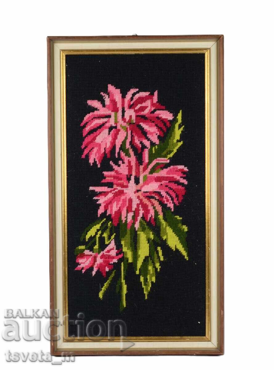 Ръчно изработен гоблен с изображение на розови хризантеми с цена € 10.00 | 19.56 лв.