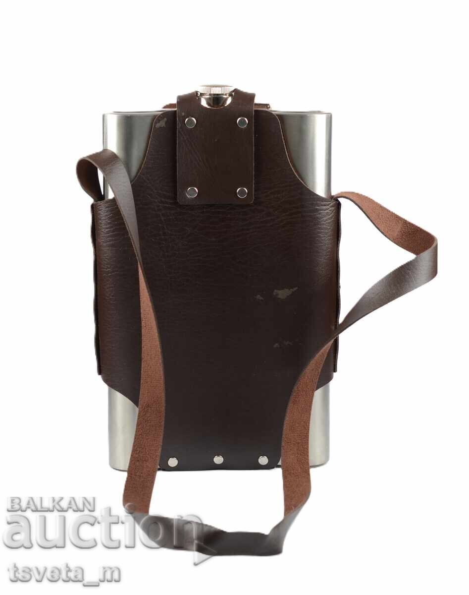 Аукцион Голяма манерка за пътуване 1,8 л  Travel Wine Flask
