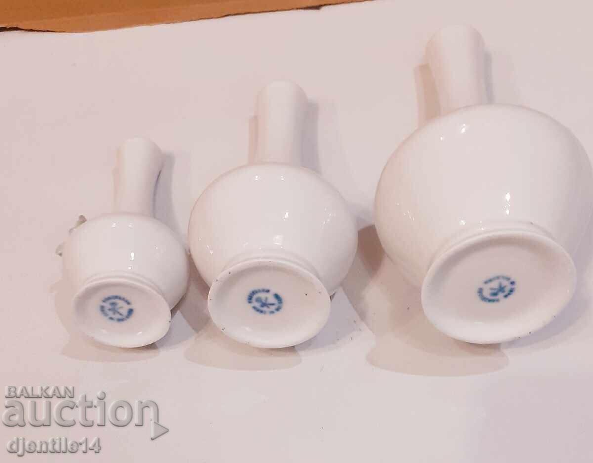 Delivery of Three porcelain vases Bulgaria