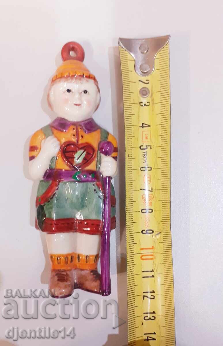 Фигура порцелан за елхата Стара с цена € 30.00 | 58.67 лв.