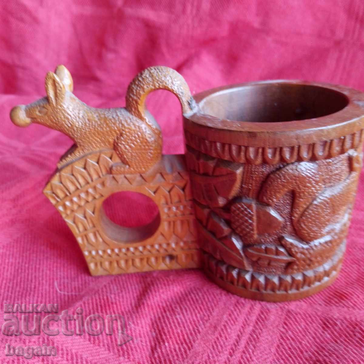 Ξυλόγλυπτο ποιμενικής τέχνης. Ποτήρι