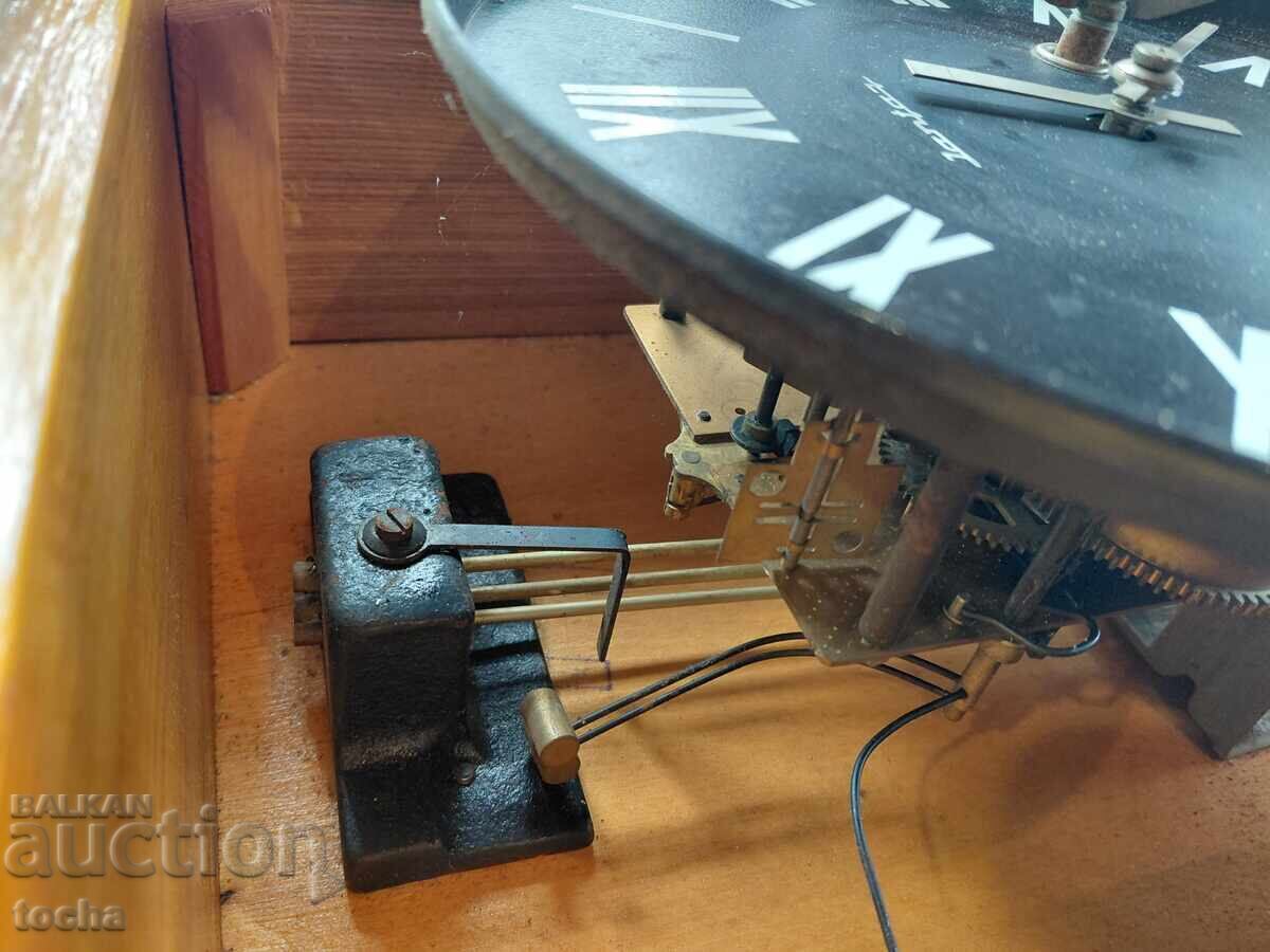 Ceas vechi Iantar, al 3-lea - 7