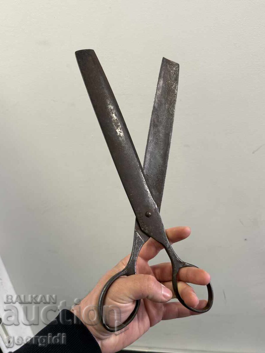 Foarfecă mare de postav forjată. Nr. 8092 cu preț € 38.00 | 74.32 BGN