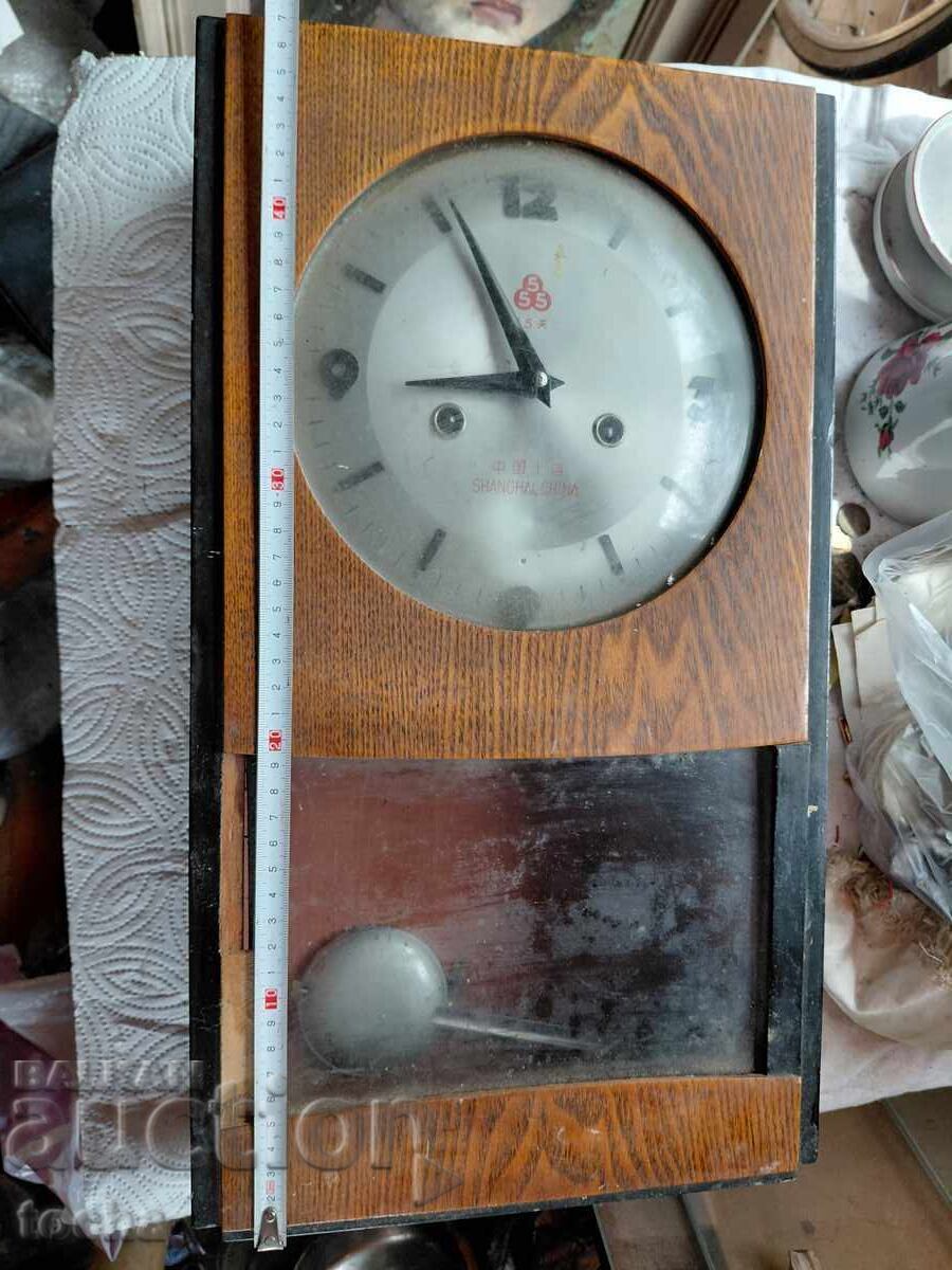 Παλιό επιτοίχιο ρολόι Shanghai, σε λειτουργία με τιμή € 0.01 | 0.02 BGN