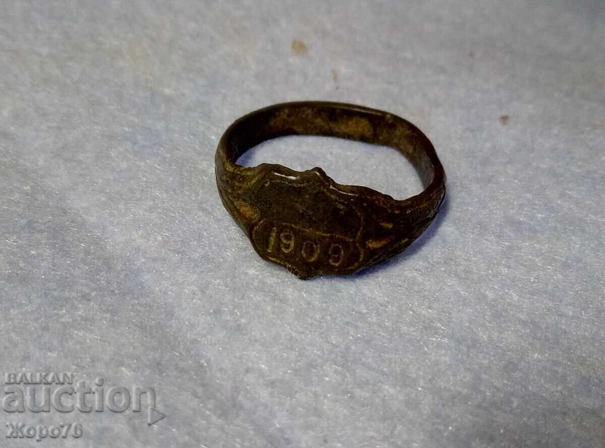Auction  1909 Bulgarian CAST PATRIOTIC / COMMEMORATIVE RING