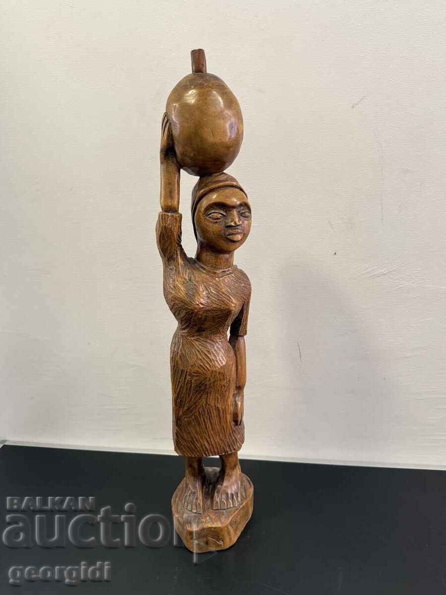 Statuetă africană din lemn sculptată manual. Nr. 8099