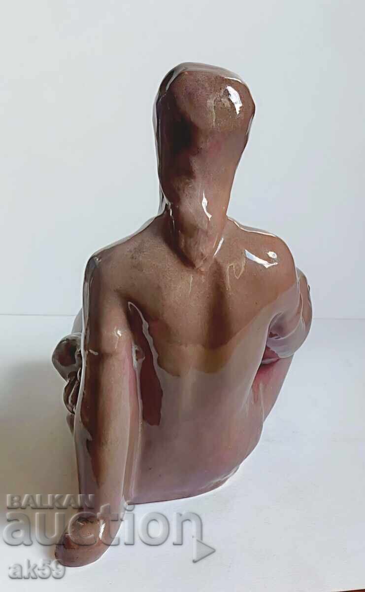 Доставка на "На пазара" - керамика  малка пластика.