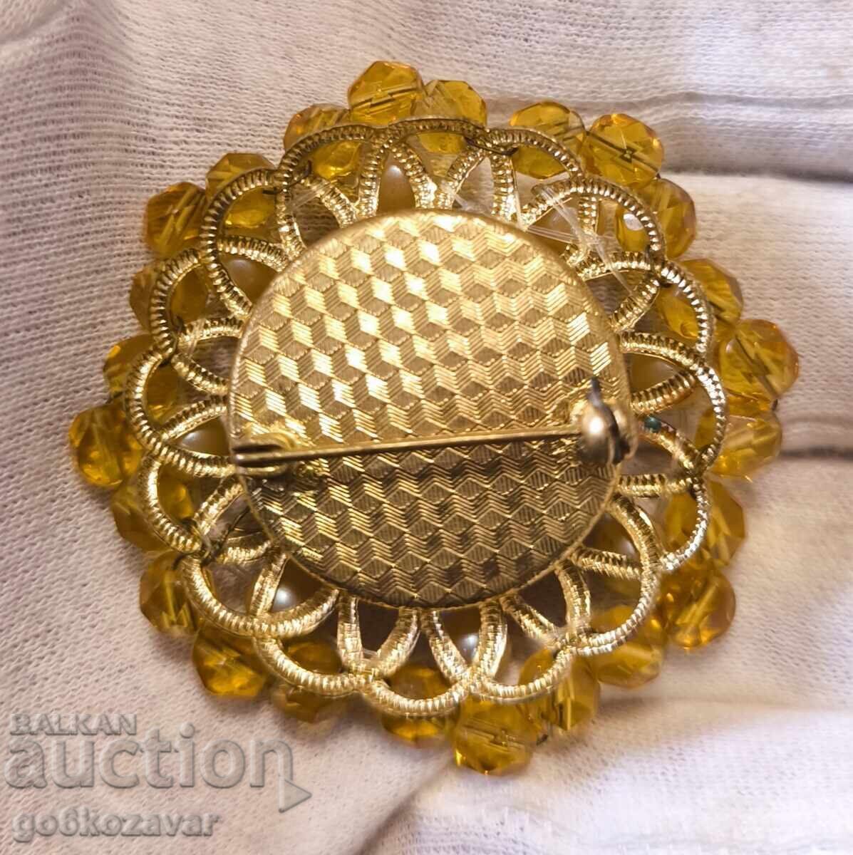 Broșă cu mărgele cehești de vară x mărgele perlate din bumbac anii '70 cu preț € 7.00 | 13.69 BGN