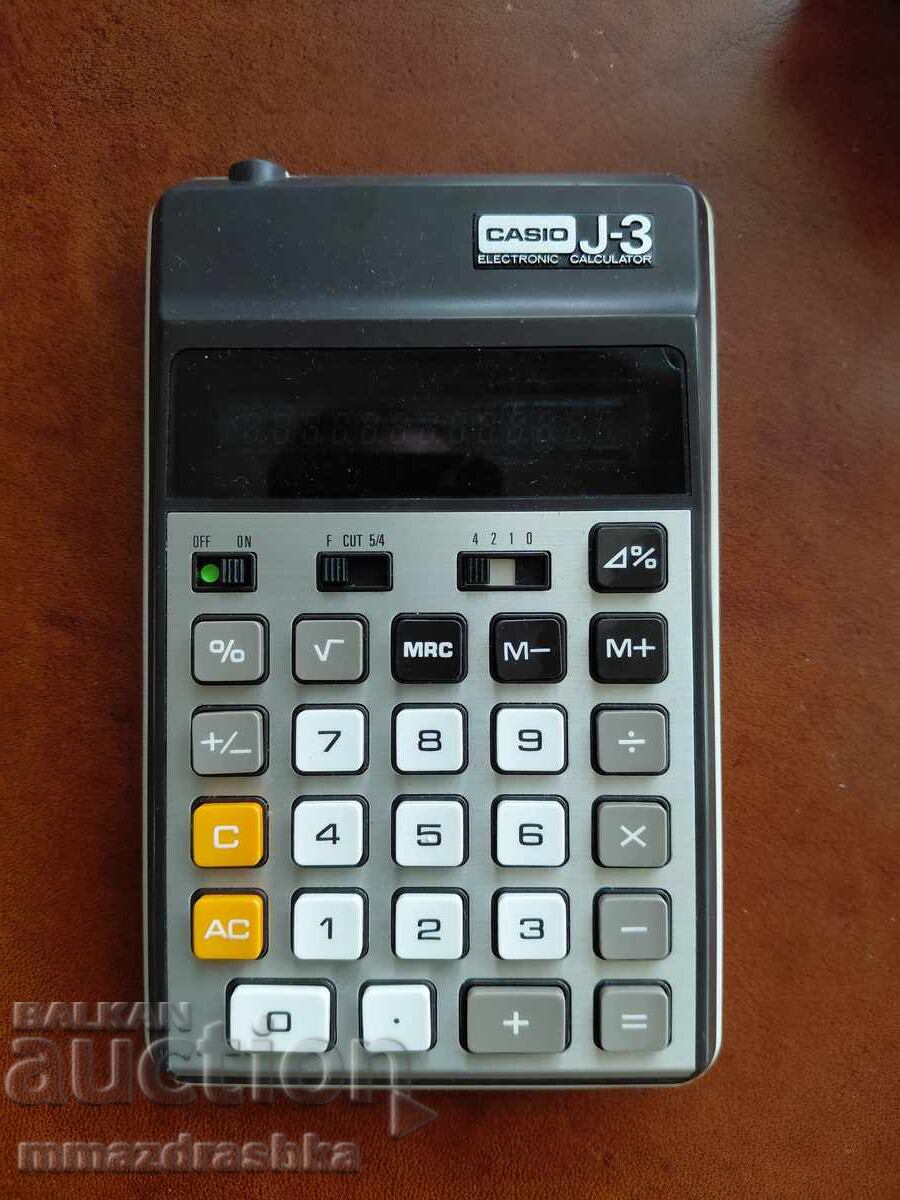 Калкулатор CASIO J-3 Калкулатор CASIO J-3