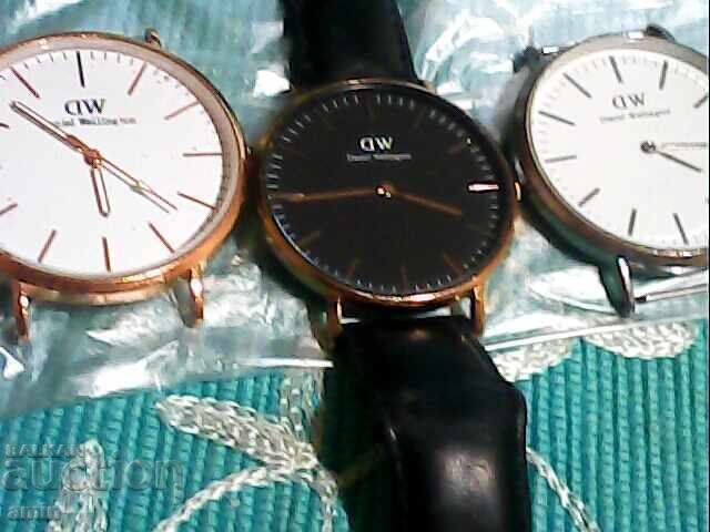 Ceasuri frumoase damă, funcționale, 4 ceasuri cu preț € 50.00 | 97.79 BGN