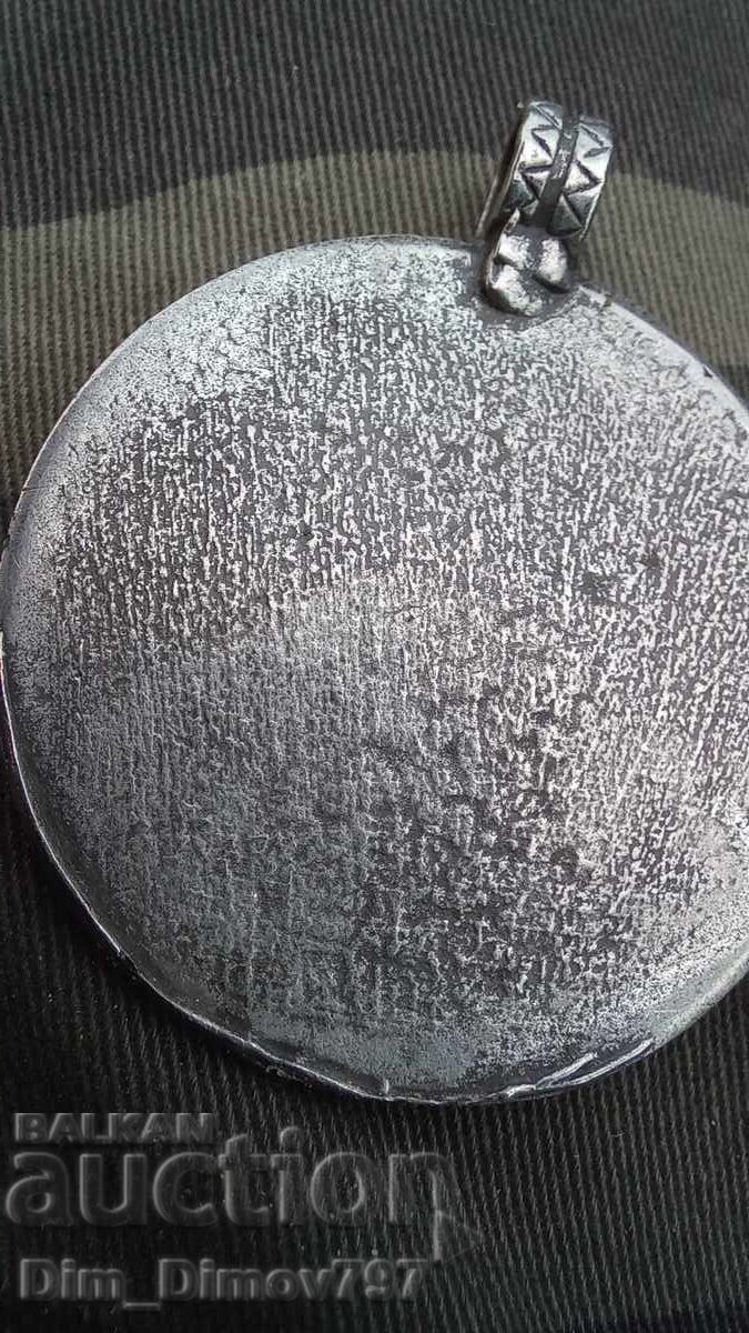 Livrarea Medalion din argint Han Asparuh. Unicat, nu există al doilea