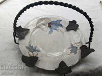 Bombonieră din porțelan cu montură metalică