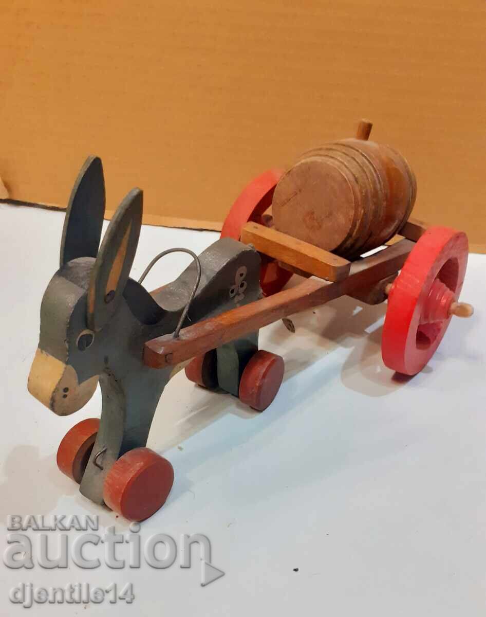 Jucărie veche din lemn