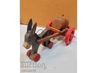 Jucărie veche din lemn