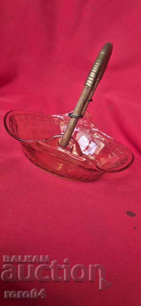 ΜΠΟΜΠΟΝΙΕΡΑ - ΚΑΛΑΘΑΚΙ - ΒΑΣΙΛΕΙΟ ΤΗΣ ΒΟΥΛΓΑΡΙΑΣ με τιμή € 17.99 | 35.19 BGN