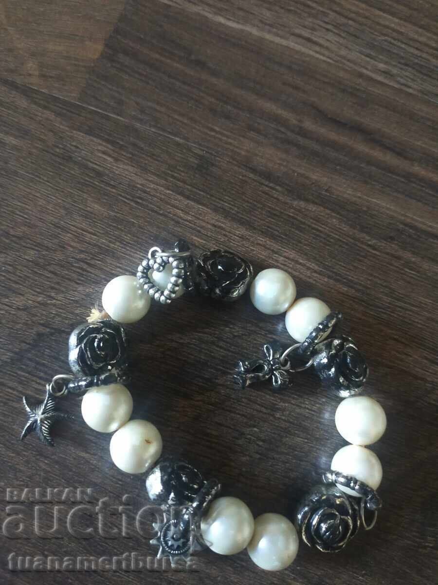 βραχιόλι με τιμή € 2.00 | 3.91 BGN