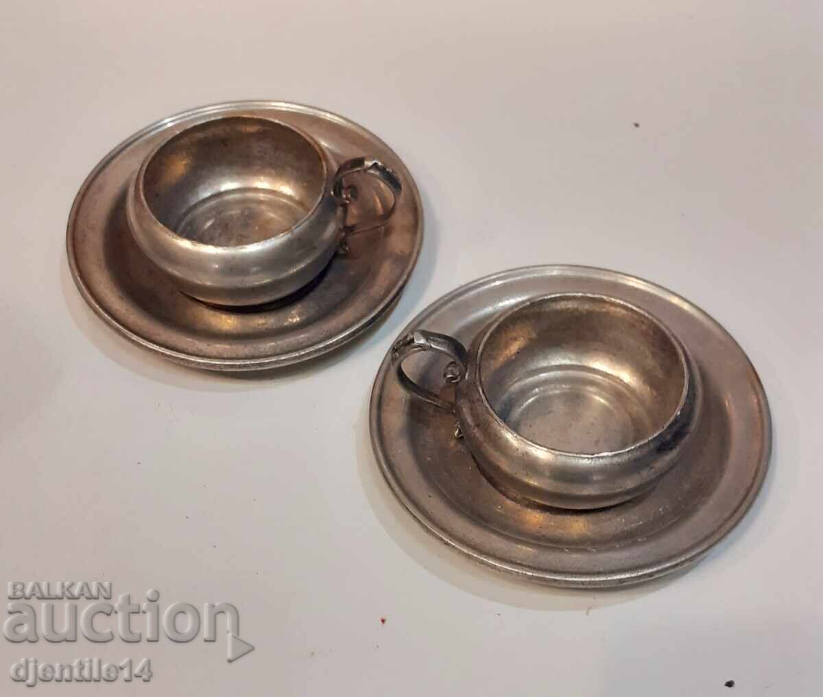 Чаши за кафе стари